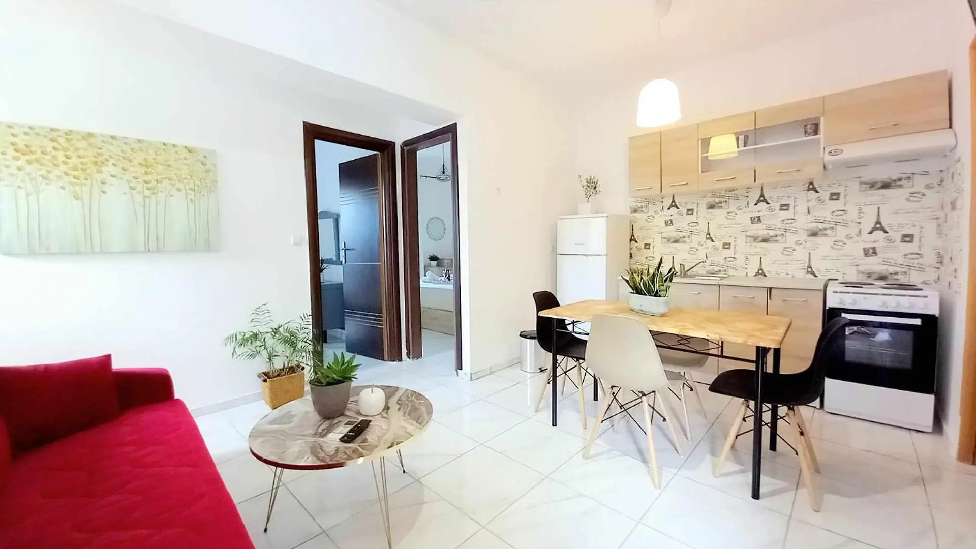 4T Apartments アルゴストリオン