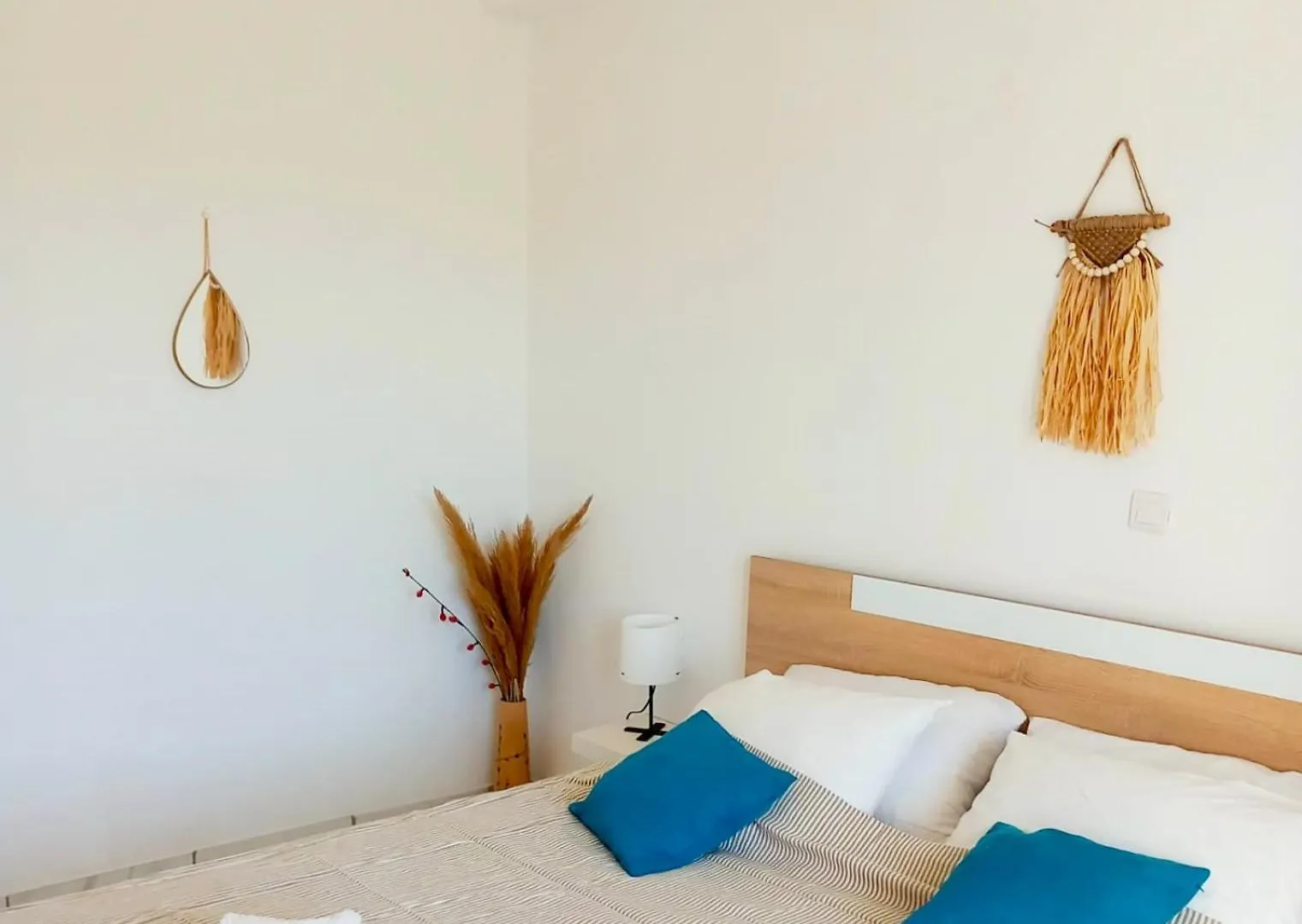 4T Apartments アルゴストリオン